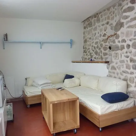 Old Town Design * Rab Town